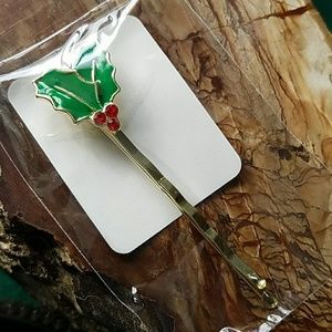 NIP Lila Rose Gold Holly Berry Leaves Bobby Pin